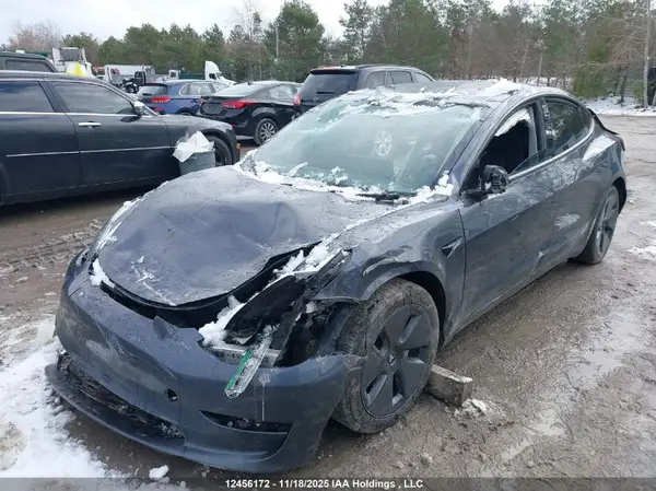 5YJ3E1EB6PF689052 2023 TESLA MODEL 3 - Image 2