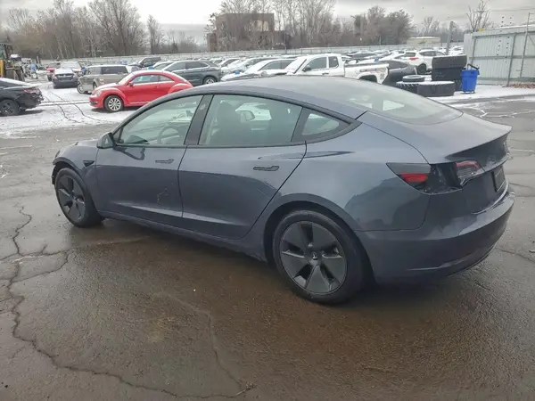 5YJ3E1EB6PF705296 2023 TESLA MODEL 3 - Image 2