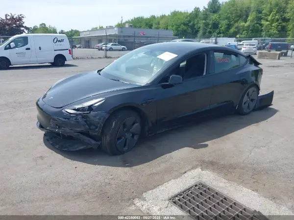 5YJ3E1EB6PF706951 2023 TESLA MODEL 3 - Image 2