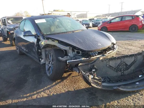 5YJ3E1EB6PF710160 2023 TESLA MODEL 3 - Image 1