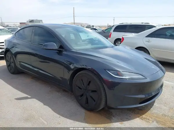 5YJ3E1EB6RF725258 2024 TESLA MODEL 3 - Image 1