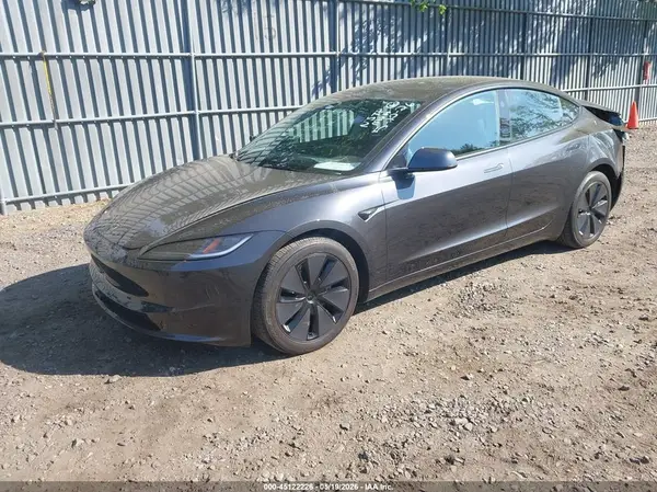 5YJ3E1EB6RF729293 2024 TESLA MODEL 3 - Image 2