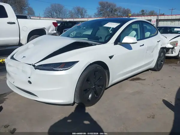 5YJ3E1EB6RF792488 2024 TESLA MODEL 3 - Image 2