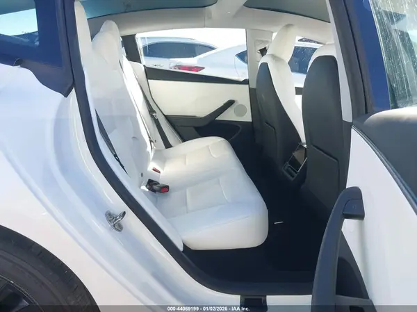 5YJ3E1EB6RF792488 2024 TESLA MODEL 3 - Image 8