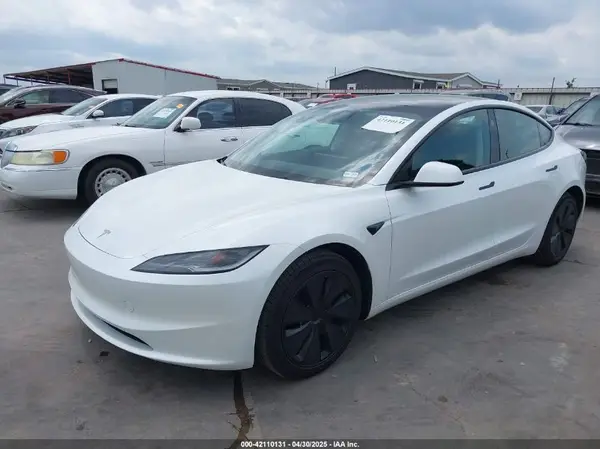 5YJ3E1EB6RF795164 2024 TESLA MODEL 3 - Image 2