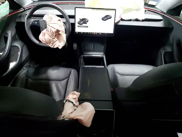 5YJ3E1EB6RF795732 2024 TESLA MODEL 3 - Image 8