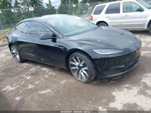 5YJ3E1EB6RF797223 2024 TESLA MODEL 3 - Image 1