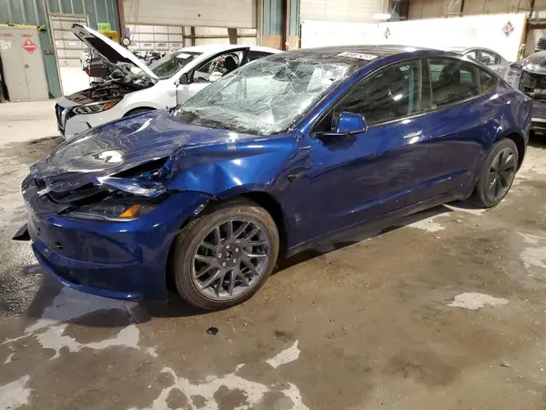 5YJ3E1EB6RF800895 2024 TESLA MODEL 3 - Image 1