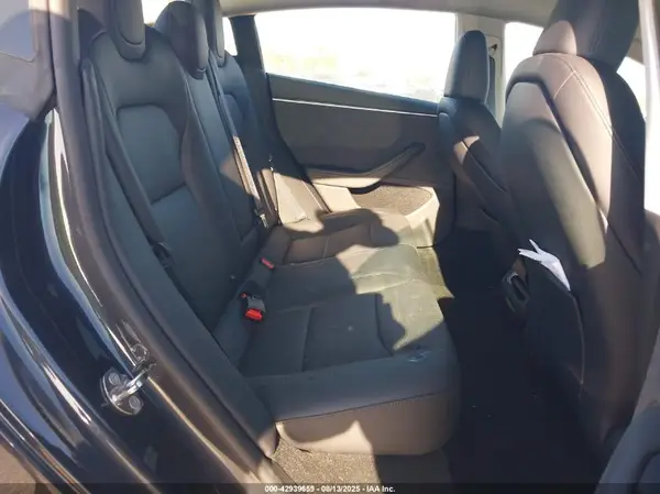 5YJ3E1EB6RF802064 2024 TESLA MODEL 3 - Image 8