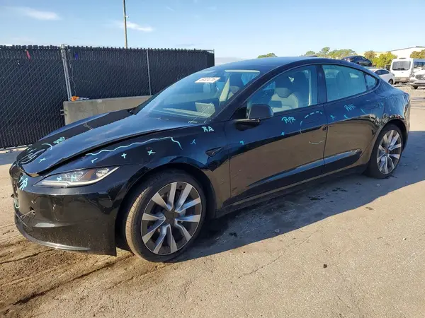 5YJ3E1EB6RF809077 2024 TESLA MODEL 3 - Image 1