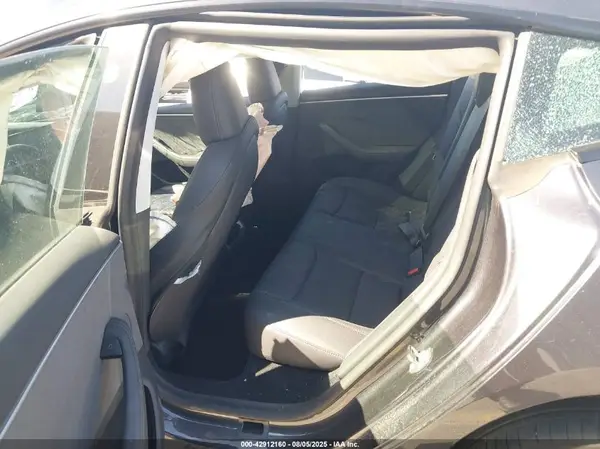 5YJ3E1EB6RF812903 2024 TESLA MODEL 3 - Image 8