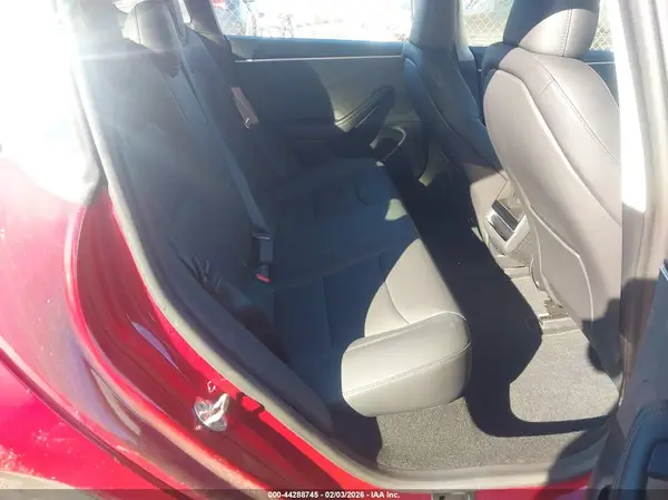 5YJ3E1EB6RF813243 2024 TESLA MODEL 3 - Image 8