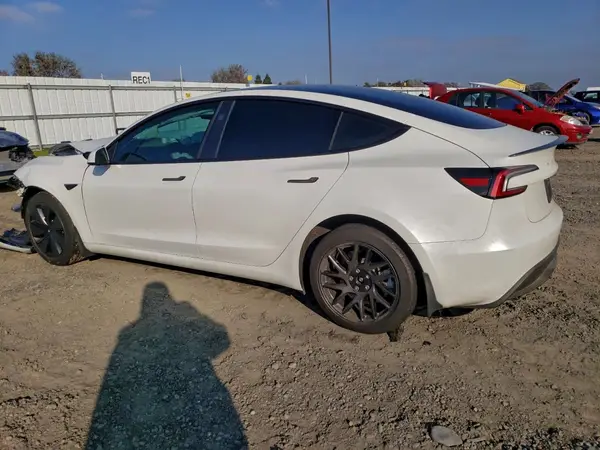 5YJ3E1EB6RF813324 2024 TESLA MODEL 3 - Image 2