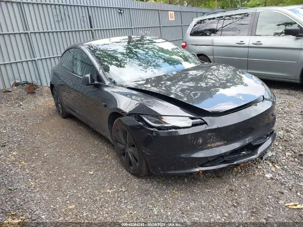 5YJ3E1EB6RF830852 2024 TESLA MODEL 3 - Image 1