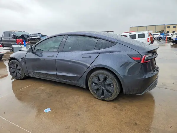 5YJ3E1EB6RF860580 2024 TESLA MODEL 3 - Image 2