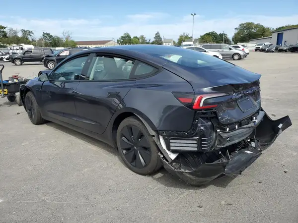 5YJ3E1EB6SF003617 2025 TESLA MODEL 3 - Image 2