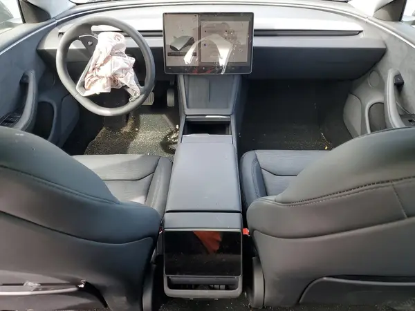 5YJ3E1EB6SF003617 2025 TESLA MODEL 3 - Image 8