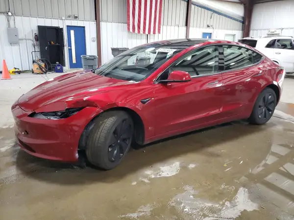 5YJ3E1EB6SF018988 2025 TESLA MODEL 3 - Image 1