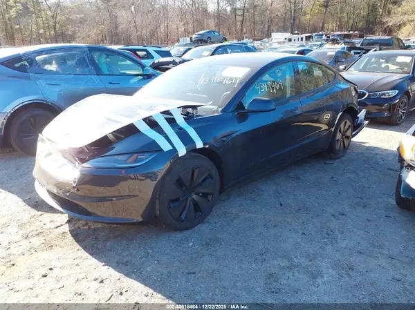 5YJ3E1EB6SF058293 2025 TESLA MODEL 3 - Image 2