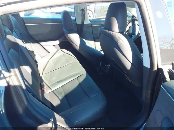 5YJ3E1EB6SF058293 2025 TESLA MODEL 3 - Image 8