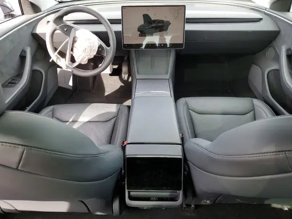 5YJ3E1EB6SF083887 2025 TESLA MODEL 3 - Image 8