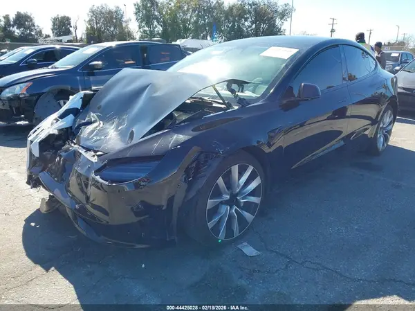 5YJ3E1EB6SF873819 2025 TESLA MODEL 3 - Image 2