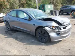 5YJ3E1EB6SF882438 2025 TESLA MODEL 3