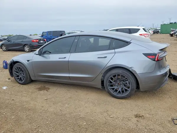 5YJ3E1EB6SF886540 2025 TESLA MODEL 3 - Image 2