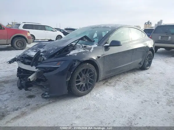 5YJ3E1EB6SF894394 2025 TESLA MODEL 3 - Image 2