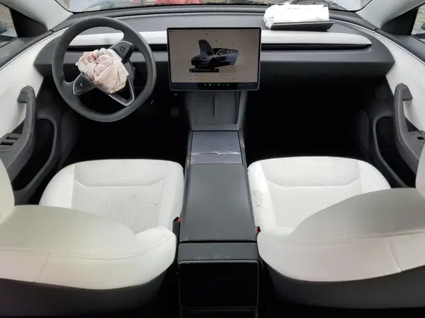 5YJ3E1EB6SF896470 2025 TESLA MODEL 3 - Image 8