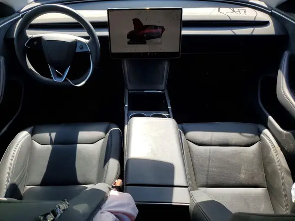 5YJ3E1EB6SF916376 2025 TESLA MODEL 3 - Image 8