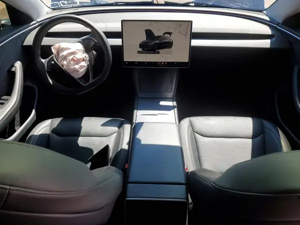 5YJ3E1EB6SF918659 2025 TESLA MODEL 3 - Image 8