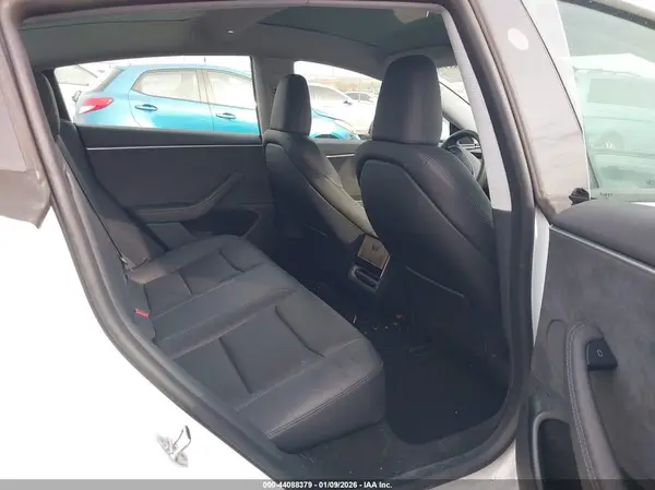 5YJ3E1EB6SF918760 2025 TESLA MODEL 3 - Image 8