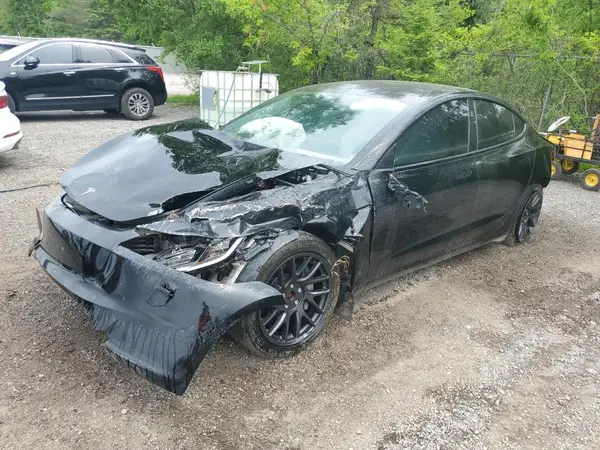 5YJ3E1EB6SF923974 2025 TESLA MODEL 3 - Image 1