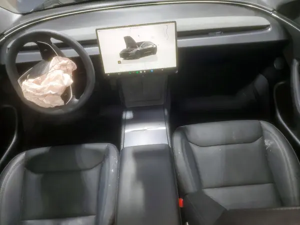5YJ3E1EB6SF927815 2025 TESLA MODEL 3 - Image 8