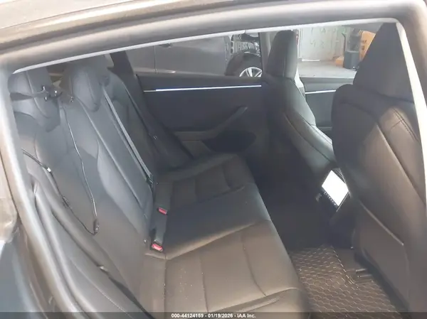 5YJ3E1EB6SF927992 2025 TESLA MODEL 3 - Image 8