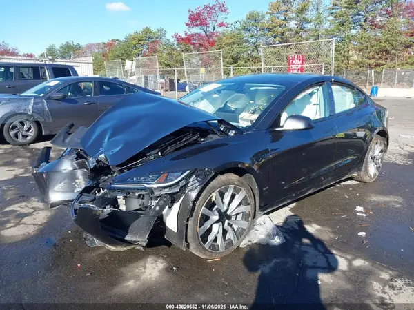 5YJ3E1EB6SF928673 2025 TESLA MODEL 3 - Image 2