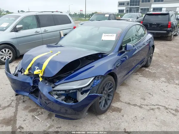 5YJ3E1EB6SF928768 2025 TESLA MODEL 3 - Image 2