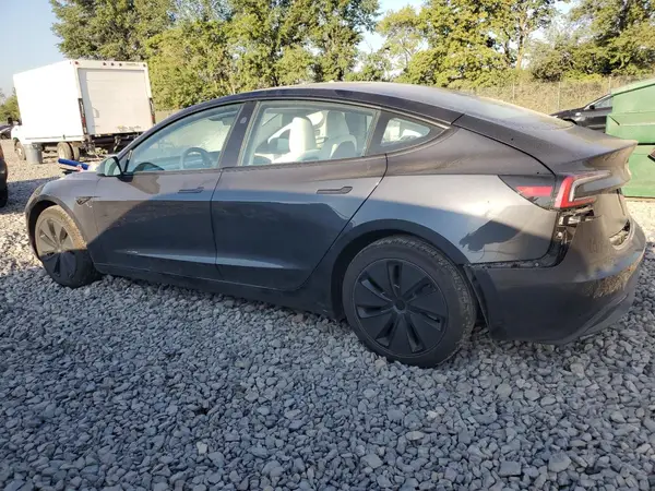 5YJ3E1EB6SF931296 2025 TESLA MODEL 3 - Image 2