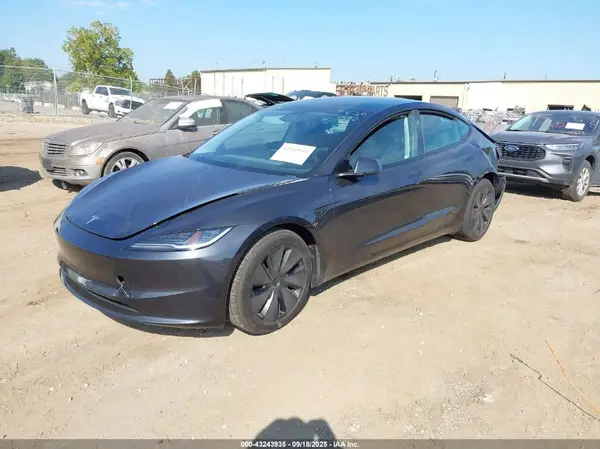 5YJ3E1EB6SF951502 2025 TESLA MODEL 3 - Image 2