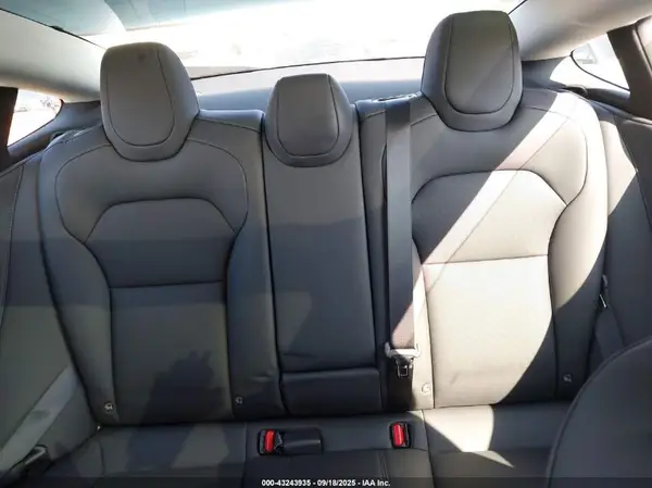 5YJ3E1EB6SF951502 2025 TESLA MODEL 3 - Image 8