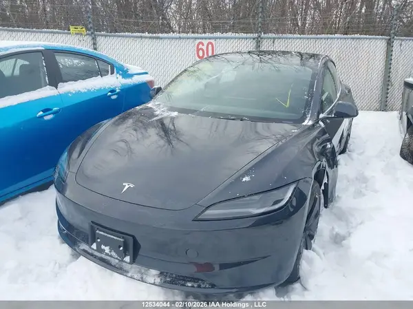 5YJ3E1EB6SF952083 2025 TESLA MODEL 3 - Image 2