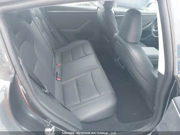 5YJ3E1EB6SF952083 2025 TESLA MODEL 3 - Image 8