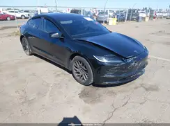 5YJ3E1EB6SF952343 2025 TESLA MODEL 3