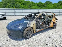 5YJ3E1EB6SF980823 2025 TESLA MODEL 3