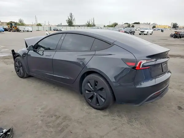 5YJ3E1EB6SF985861 2025 TESLA MODEL 3 - Image 2