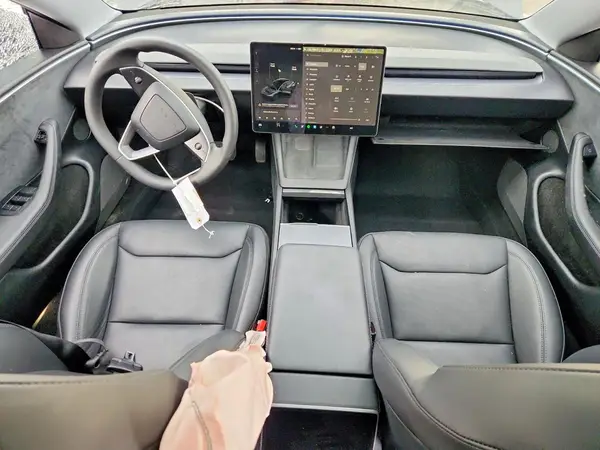 5YJ3E1EB6SF987786 2025 TESLA MODEL 3 - Image 8
