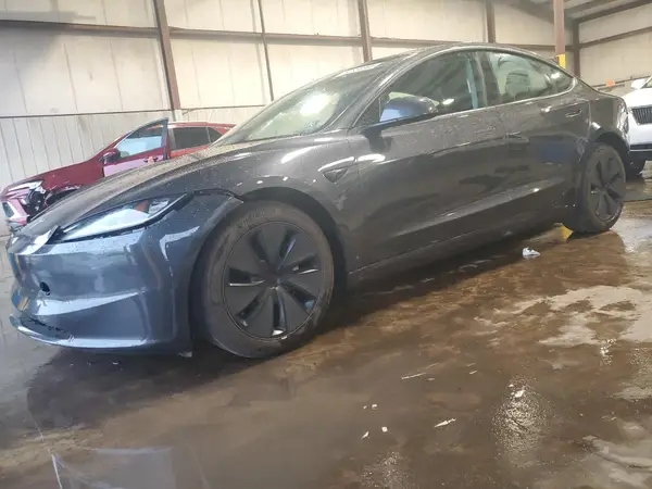 5YJ3E1EB6SF988470 2025 TESLA MODEL 3 - Image 1