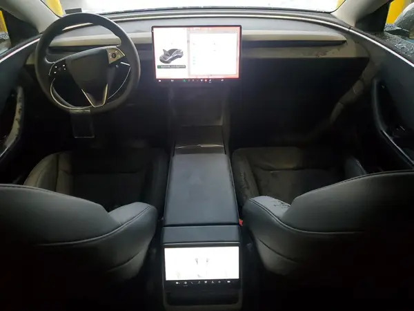 5YJ3E1EB6SF988470 2025 TESLA MODEL 3 - Image 8