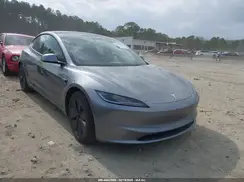 5YJ3E1EB6SF995712 2025 TESLA MODEL 3